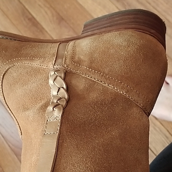 Report Rudy Leather Suede Tan Pull On Ankle Bootie 10 - Picture 10 of 12